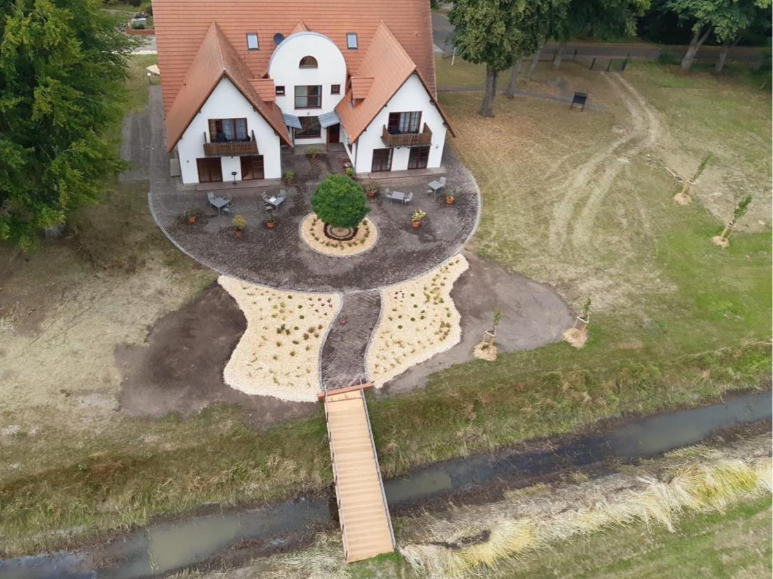 An Der Gaertnerei Bed & Breakfast เดอมิทซ์ ภายนอก รูปภาพ