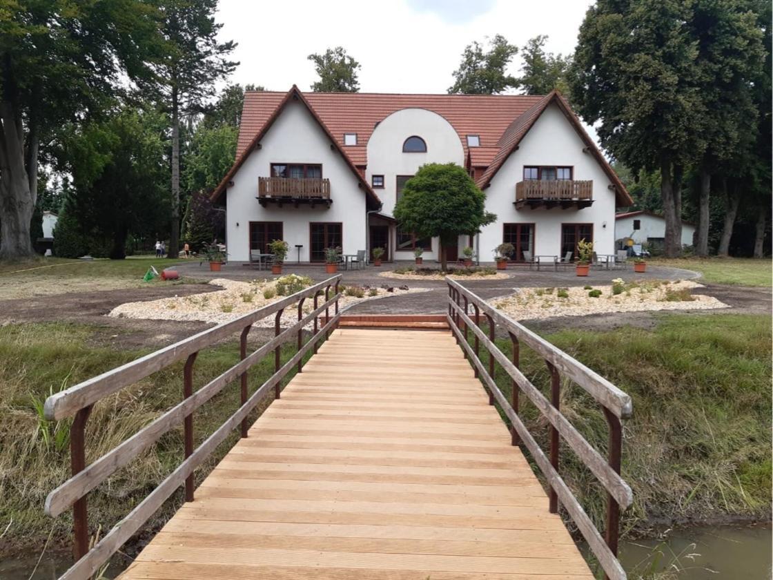 An Der Gaertnerei Bed & Breakfast เดอมิทซ์ ภายนอก รูปภาพ
